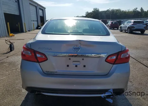2016 Nissan Altima 2.5 из США, поврежденный, VIN 1N4AL3AP3GN359452